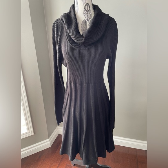 Calvin Klein Long Sleeve Cowl Neck Fit n Flare Black Dress - Picture 1 of 7
